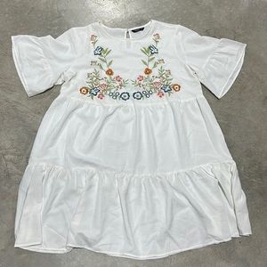 Cream color yellow/orange/green‎ flower design /Shein brand /Size 2XL